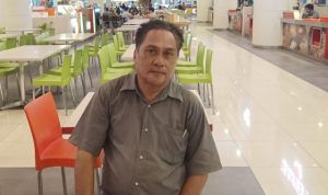 Roby Tutuarima: “Kenapa Belajar Tatap Muka Dihentikan, Sementara Caffe dan Tempat Lain Dibiarkan Buka?”