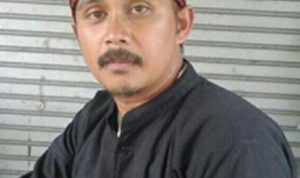 Siapakah Yang Wajib Mengurus dan Mendidik Anak ?