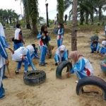 Kerja Bakti di Lingkungan Kampus SMPN 1 Bathin Solapan