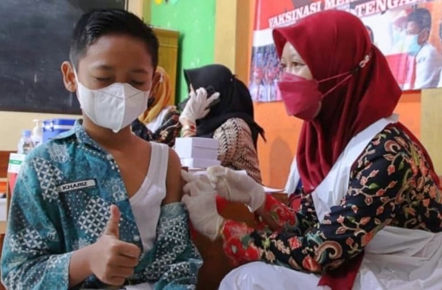 Kejar Target, Polres Pekalongan Bantu Percepatan Vaksinasi Anak Usia 6 – 11 Tahun
