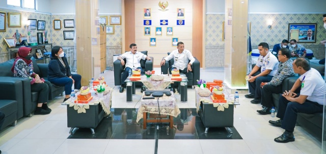 Kunjungi STIP Jakarta, Bupati HM Adil Bicarakan Kuota untuk Anak Meranti