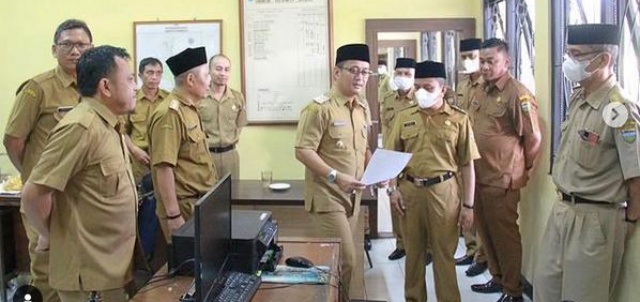 Hari Pertama Masuk Kerja, Wakil Bupati Tasikmalaya Sidak ke Sejumlah SKPD