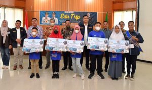 Kisah Enjelia Pelajar asal Desa Perairan OKI, Diberangkatkan ke Jakarta Berkat Matematika