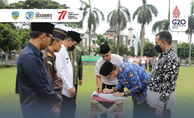 Apel Gabungan Sekaligus Peresmian Program GEDONG Resik Kota Tasikmalaya dan Penandatangan Kerjasama Program Umroh Bersama bagi Anggota Korpri Kota Tasikmalaya