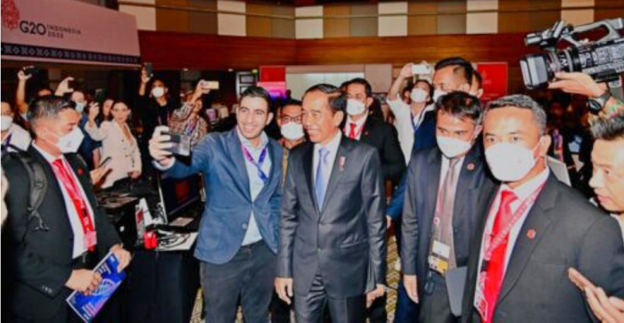 Saat Presiden Jokowi Mendadak Tinjau Media Center G20