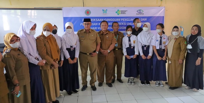 Bupati Kuningan Hadiri Baksos Periksa Kesehatan Mata dan Pemberian Kacamata Gratis