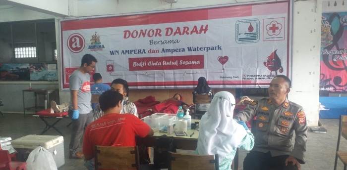 Kapolsek Kadipaten Ikut Serta Melaksanakan Donor Darah di Ampera Water Park