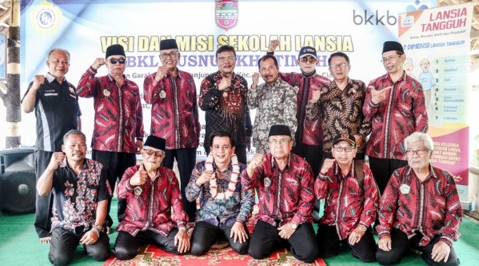 Resmikan Sekolah Lansia, Wabup Ciamis Ajak Generasi Muda Tiru Semangat Lansia