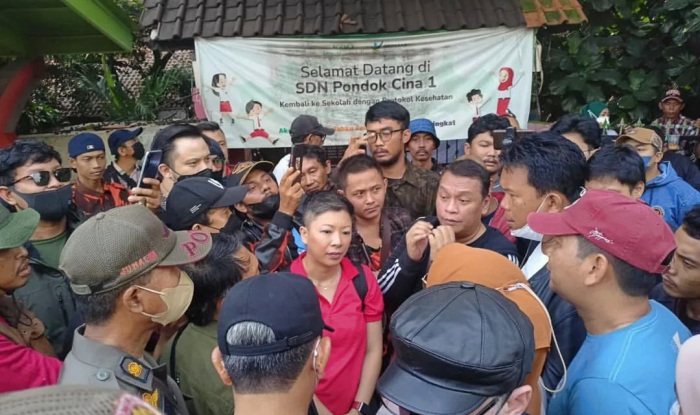 Dihadang Orangtua Siswa SDN Pondok Cina 1, Satpol PP Kota Depok Mundur dan Dialog Dijanjikan