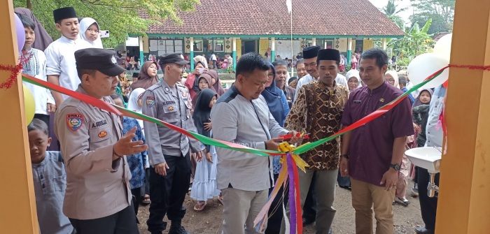 Kanit Binmas Polsek Sukaresik, Hadiri Peresmian Perpustakaan dan Ruang UKS SDN Pondoksari