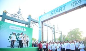 Presiden Jokowi Buka dan Ikuti Jalan Sehat Menuju 1 Abad NU