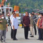 Presiden Jokowi Tinjau Aktivitas di Pelabuhan Likupang