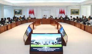 Pimpin Ratas, Presiden Jokowi Minta Jajaran Waspadai Inflasi dan Kenaikan Harga