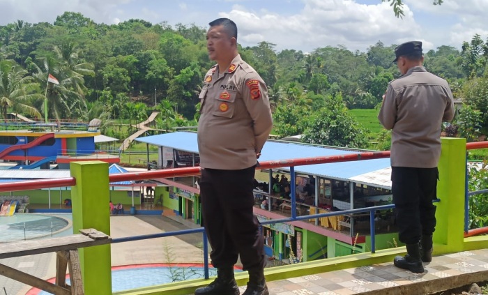 Pastikan Situasi Kondusif Saat Liburan Imlek, Kapolsek Cibeureum Pantau Langsung Lokasi Obyek Wisata