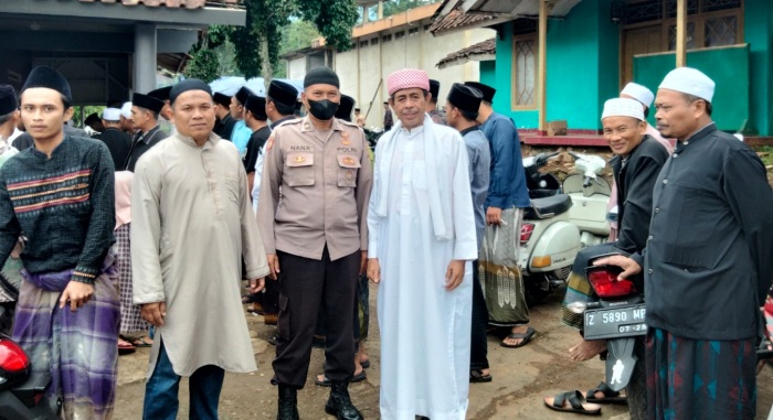 Silaturahmi Kamtibmas Kapolsek Pagerageung Hadiri Haol Tahunan dan Rajaban di Ponpes Miftahul Huda XVII