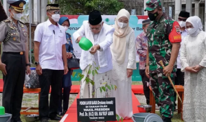 1a Lestarikan Kekayaan Alam Sumatera, Wapres Tanam Bibit Pohon Kapur Barus