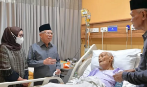 Wapres K.H. Ma’ruf Amin Doakan Kesembuhan Ulama Senior K.H. Ali Yafie di Rumah Sakit Premiere Bintaro