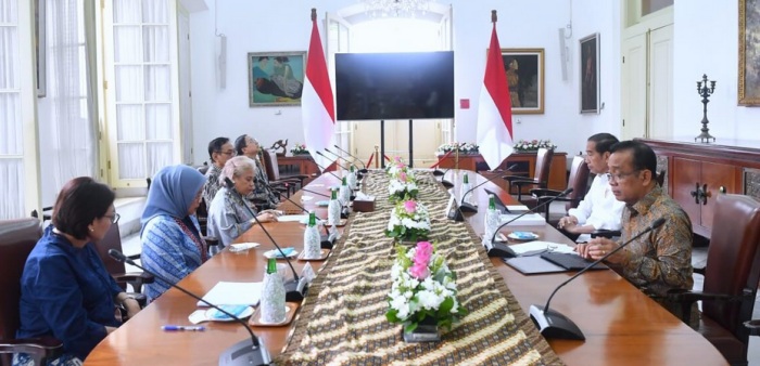 Presiden Jokowi Terima Pansel Calon Anggota KPPU 2023-2028 di Istana Bogor