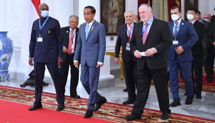 Presiden Jokowi Terima Delegasi World Water Council di Istana Merdeka