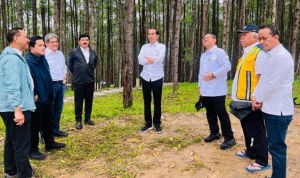 Hari Ketiga di Kaltim, Presiden Awali Hari Nikmati Suasana Pagi di IKN