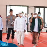 Wapres K.H. Ma’ruf Amin Shalat Jum’at Bersama Pj. Gubernur dan Wakapolda Banten di Masjid Agung Penata