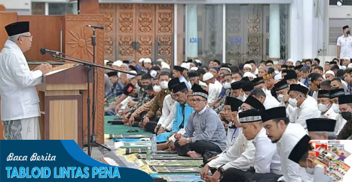 Laksanakan Salat Tarawih di Masjid Raya Baiturrahman Banda Aceh, Wapres K.H. Ma’ruf Amin Berpesan untuk Jaga Komitmen Kebangsaan