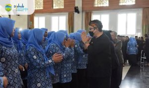 334319336_107870588848676_7177465669774195639_n Bupati Tasikmalaya Hadiri Pelantikan PERWOSI Ranting Kecamatan
