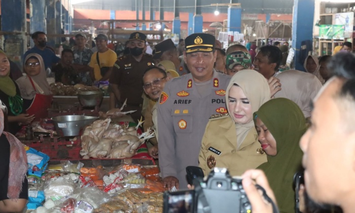 Kapolres Pekalongan Bersama Forkopimda Pantau Harga Kebutuhan Pokok Jelang Ramadhan