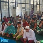 Satgas Pamtas Yonif 645/GTY Melaksanakan Sholat Idul Fitri Bersama Masyarakat di Perbatasan RI-Malaysia