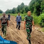 Pastikan Pembangun Berjalan Lancar, Dansatgas TMMD Reguler Ke-116 Langsung Tinjau Jalan Dan Cek Perbaikan Alat Berat Yang Rusak