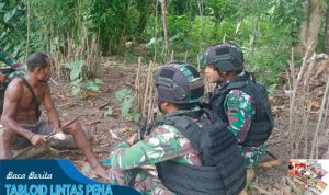 Menjalin Kekeluargaan, Satgas Yonif 132/BS Anjangsana Ke Kampung Banda