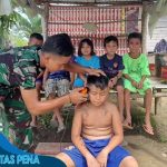 Cukur Rambut Gratis Anak - Anak Perbatasan Oleh Satgas Pamtas RI - Mly Yonarmed 10/ Bradjamusti