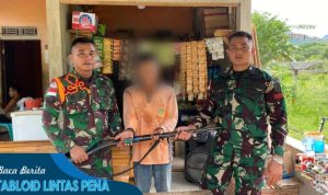 Satgas Pamtas Yonarmed 16/TK Menerima Penyerahan Senapan Api Dari Masyarakat Perbatasan