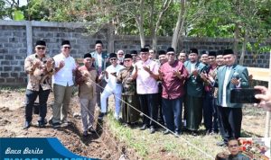 Bupati Acep Purnama Meletakan Batu Pertama Klinik NU Kabupaten Kuningan