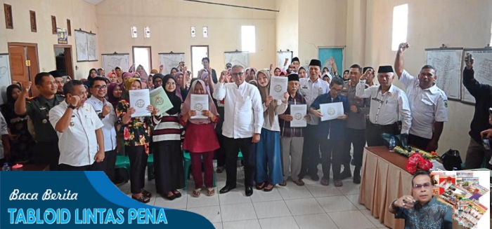 128 Sertifikat Tanah Pada Program PTSL diserahkan Bupati Acep Kepada Masyarakat Desa Paninggaran