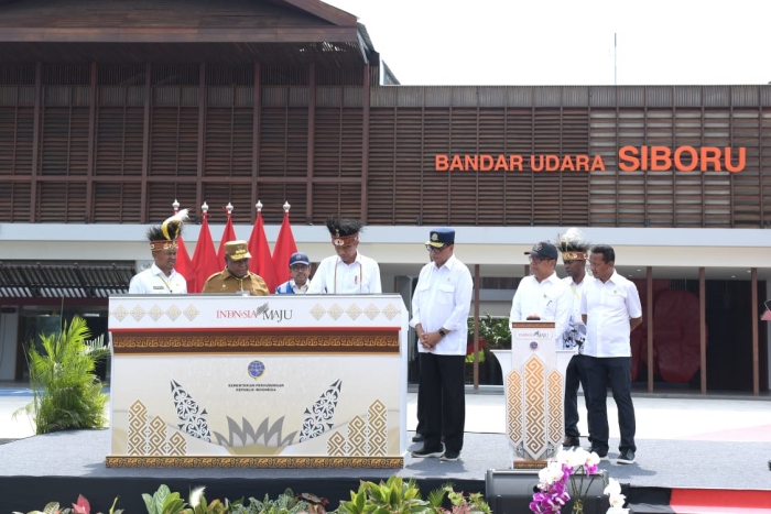 Resmikan Dua Bandara Baru di Papua, Presiden Jokowi : Manfaatkan Sebaik-baiknya