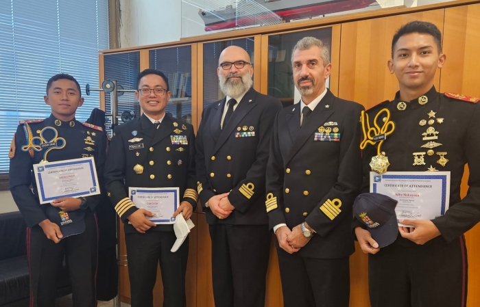 Taruna AAL Raih Prestasi Terbaik Tingkat International Naval Semester 2023 - Mengukir Keunggulan di Bidang Naval Cyber Threat
