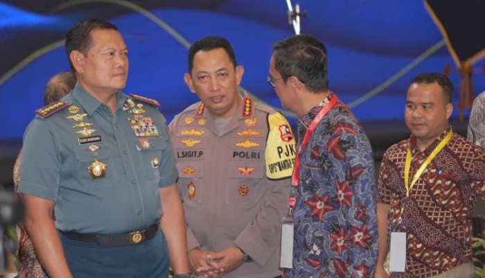 Panglima TNI Mendampingi Presiden RI Pada Rakornas Penyelenggara Pemilu