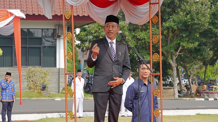 Momen Plt. Bupati OKI Ajak Peserta Upacara Nyanyikan Lagu 'Gugur Bunga' Kenang Jasa Pahlawan