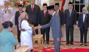 Panglima TNI Hadiri Penganugerahan Gelar  Pahlawan Nasional