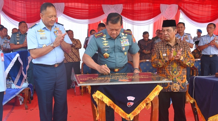 Monumen Alutsista Sebagai Pengingat Perjuangan TNI Dalam Menjaga Keutuhan NKRI