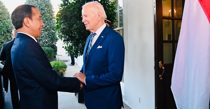 Tiba di Gedung Putih, Presiden Jokowi disambut Akrab oleh Presiden Amerika Serikat Joe Biden