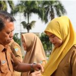 Apel Pagi Dirangkaikan Dengan Penyerahan dan Penyematan PIN Orang Tua Asuh Anak Stunting di Kota Tasikmalaya