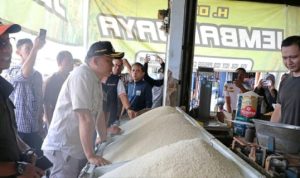 Penjabat Walikota Tasikmalaya Lakukan Sidak Pasar Cikurubuk