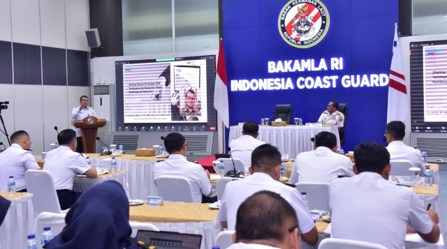 https://nasional.kompas.com/read/2024/02/21/14290021/ahy-mengaku-sudah-diajak-prabowo-gabung-di-kabinet-pemerintahan-mendatang