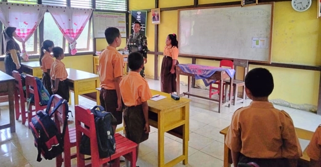 Satgas Yonarmed 10 Kostrad Menjadi Tenaga Pendidik (Gadik) di Perbatasan RI – Malaysia