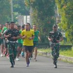 Dengan Penuh Semangat Prajurit Yonarmed 11/GG/2/2 Kostrad Rutin Laksanakan Lari Bersama