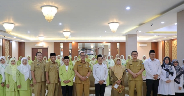 Sekda Ivan Dicksan Hadiri Rakerda Ke-5 Ikatan Guru Raudhatul Athfal Kota Tasikmalaya