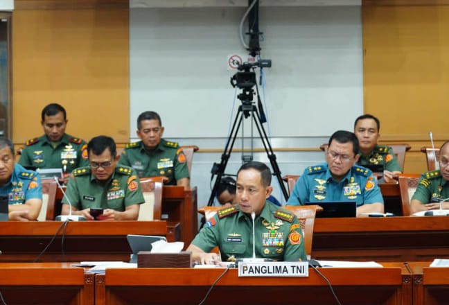 Panglima TNI Hadiri Rapat Kerja Komisi I DPR RI Bahas Pengamanan Idul Fitri dan Pilkada Serentak