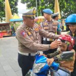 Operasi Keselamatan Lodaya 2024 Polres Tasikmalaya Kota, Jelang Ramadhan Bagikan Helm Gratis dan Sampaikan Himbauan Tertib Berlalulintas